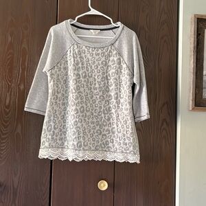 Dept222 gray animal patterned sweatshirt. Size Medium.